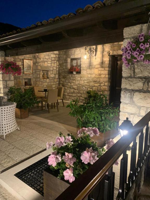 Villa Oda Tomori Берат Екстер'єр фото