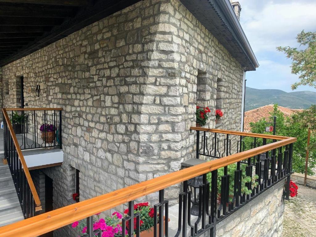 Villa Oda Tomori Берат Екстер'єр фото