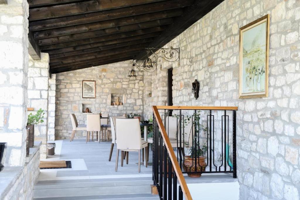 Villa Oda Tomori Берат Екстер'єр фото