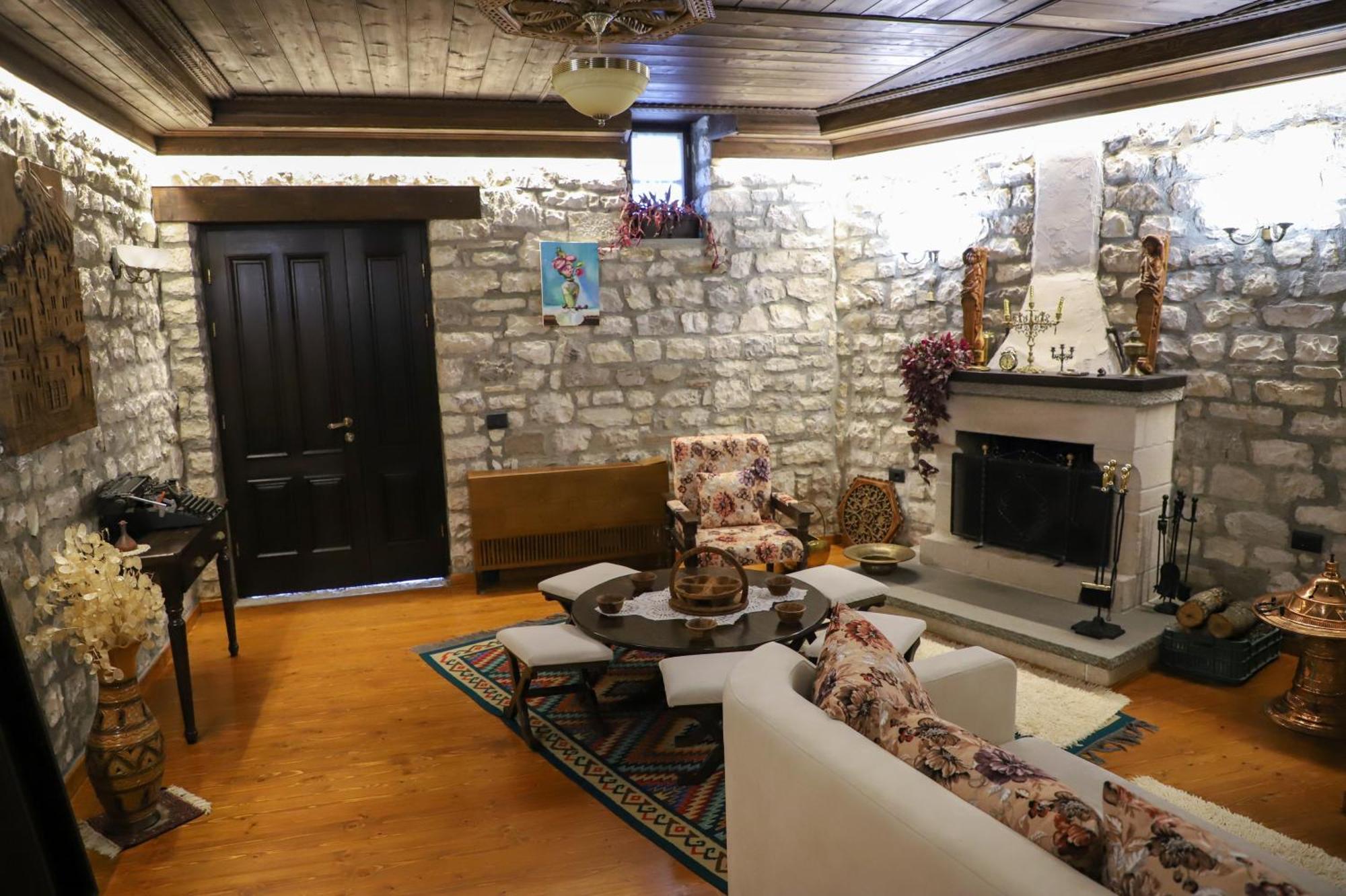 Villa Oda Tomori Берат Екстер'єр фото
